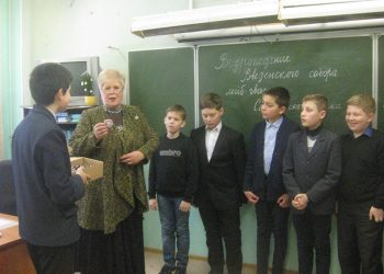 В гимназии №41 имени Эриха Кестнера  4 декабря 2015 года состоялось знаменательное событие – создано общество «Юный семеновец -преображенец»