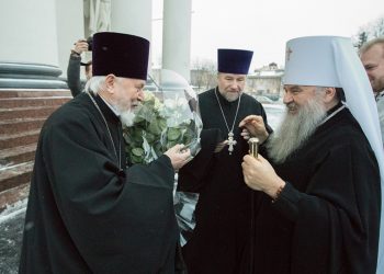 Митрополит Варсонофий совершил Всенощное бдение в Троице-Измайловском соборе