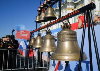 9 мая 2019 года парад Победы в Петербурге впервые прошел под звон колоколов