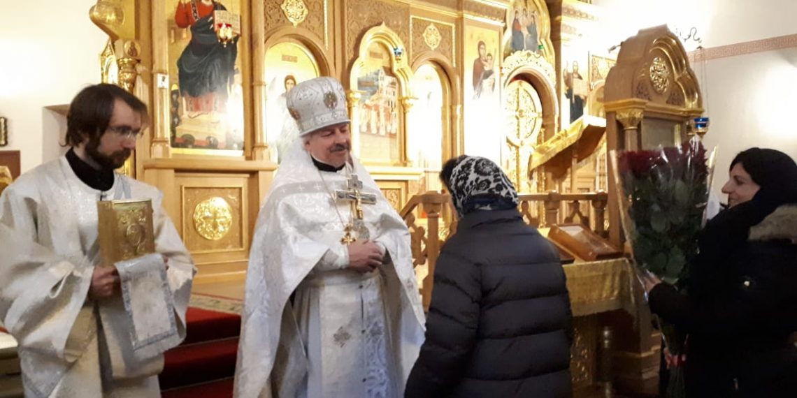 Дорогой отец Михаил, с Днем Ангела!