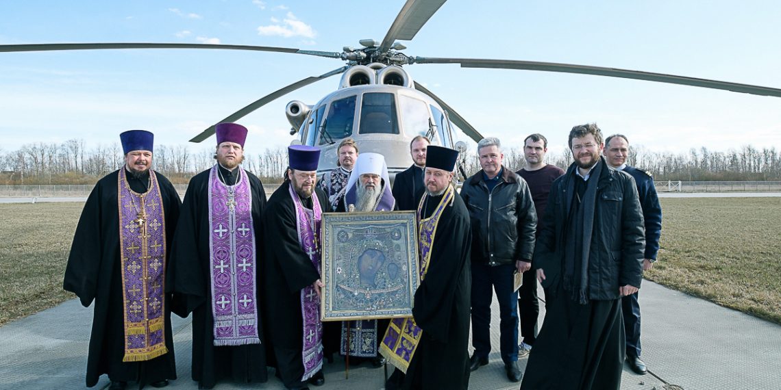 Молитвенный облет Санкт-Петербурга с чудотворной Казанской иконой Божией Матери