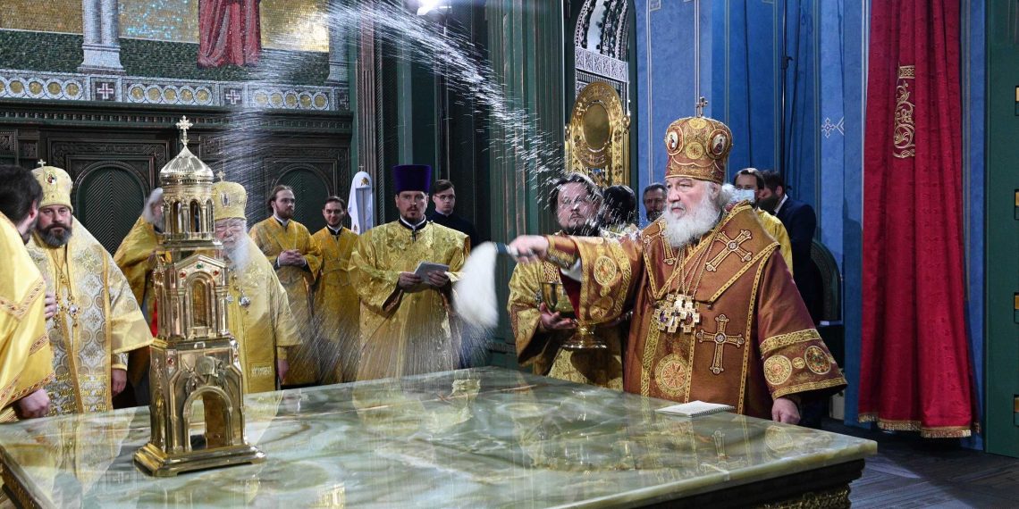 Патриарх Кирилл освятил главный храм Вооруженных сил России