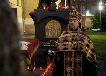 Ночное богослужение в день памяти святых царственных страстотерпцев