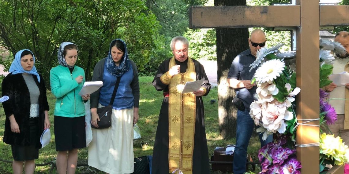 Совместная молитва в Введенском саду