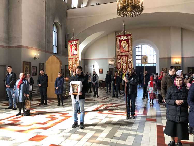 Двойной праздник Победы над смертью