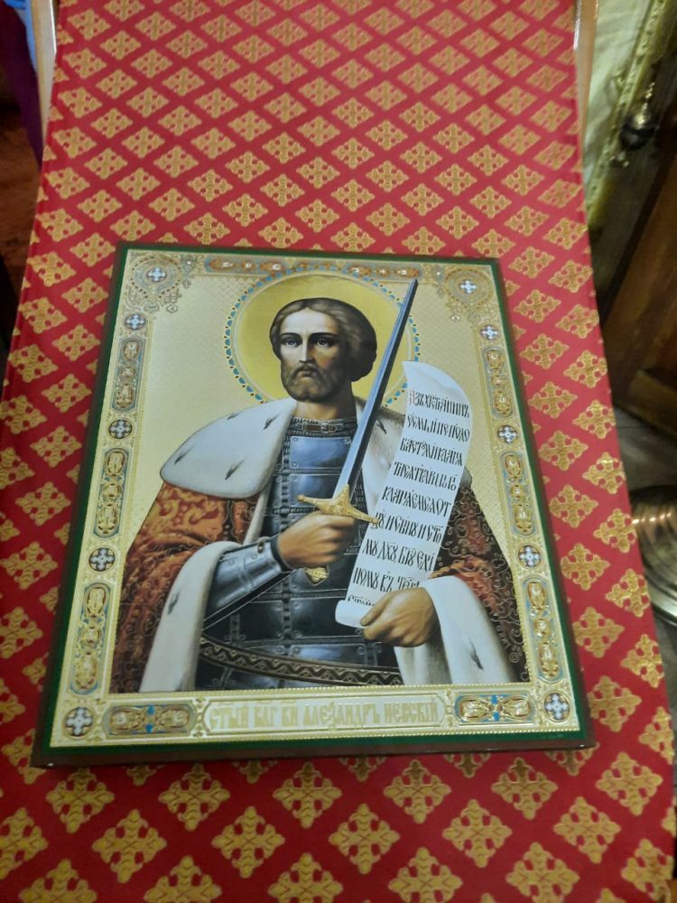 Кланяться Отцу и Сыну и Святому Духу – Богу в Троице единой