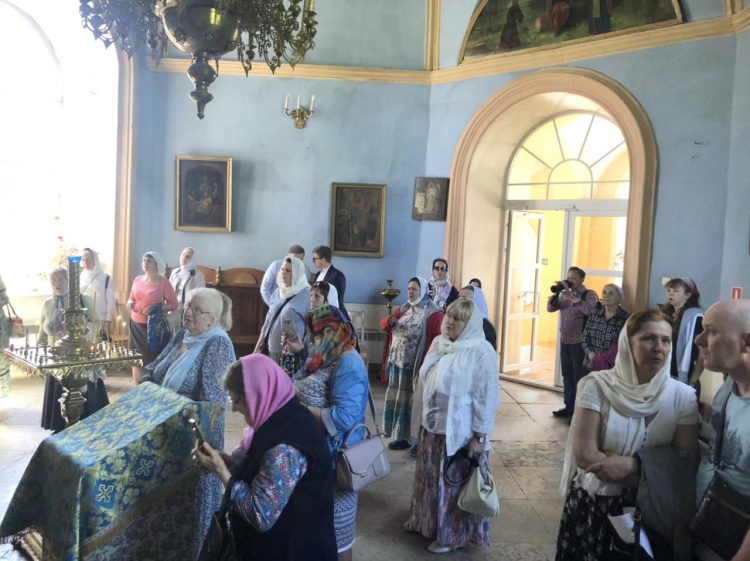 Паломническая поездка в Тихвинский и Антониево-Дымский монастыри