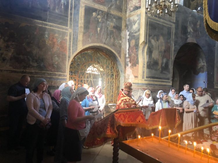 Паломническая поездка в Тихвинский и Антониево-Дымский монастыри