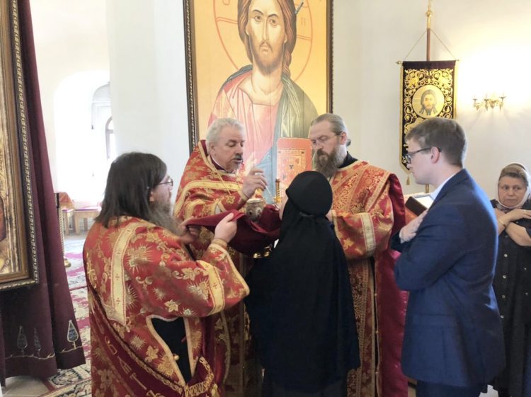 Паломническая поездка в Тихвинский и Антониево-Дымский монастыри