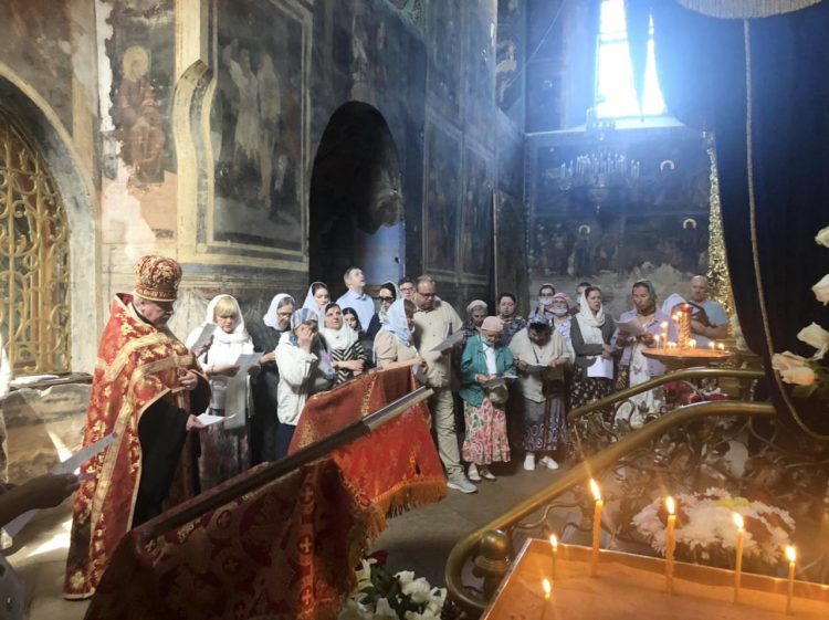 Паломническая поездка в Тихвинский и Антониево-Дымский монастыри