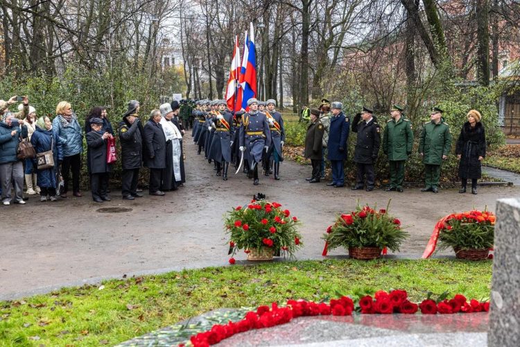 XII международные Волконские чтения начались с молитвы в Введенском саду