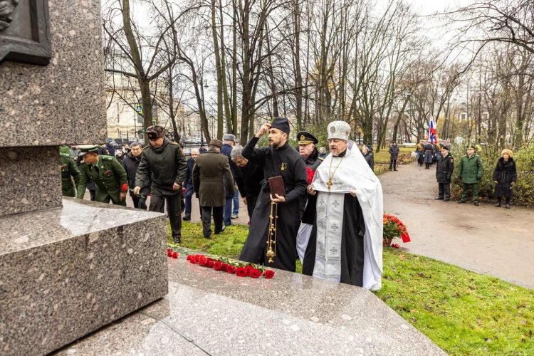 XII международные Волконские чтения начались с молитвы в Введенском саду