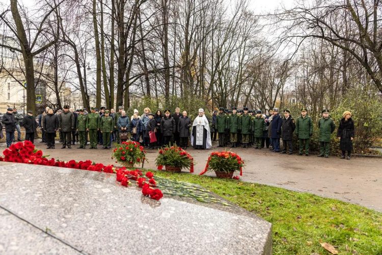 XII международные Волконские чтения начались с молитвы в Введенском саду