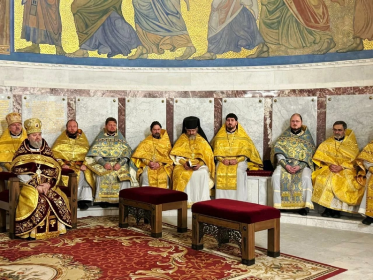 Святые княже Александре и великомученица Екатерина, молите Бога о нас!