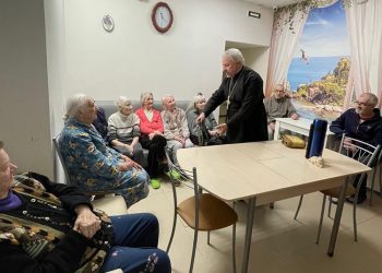 Духовное утешение в дни поста: путь к Богу через милосердие и молитву